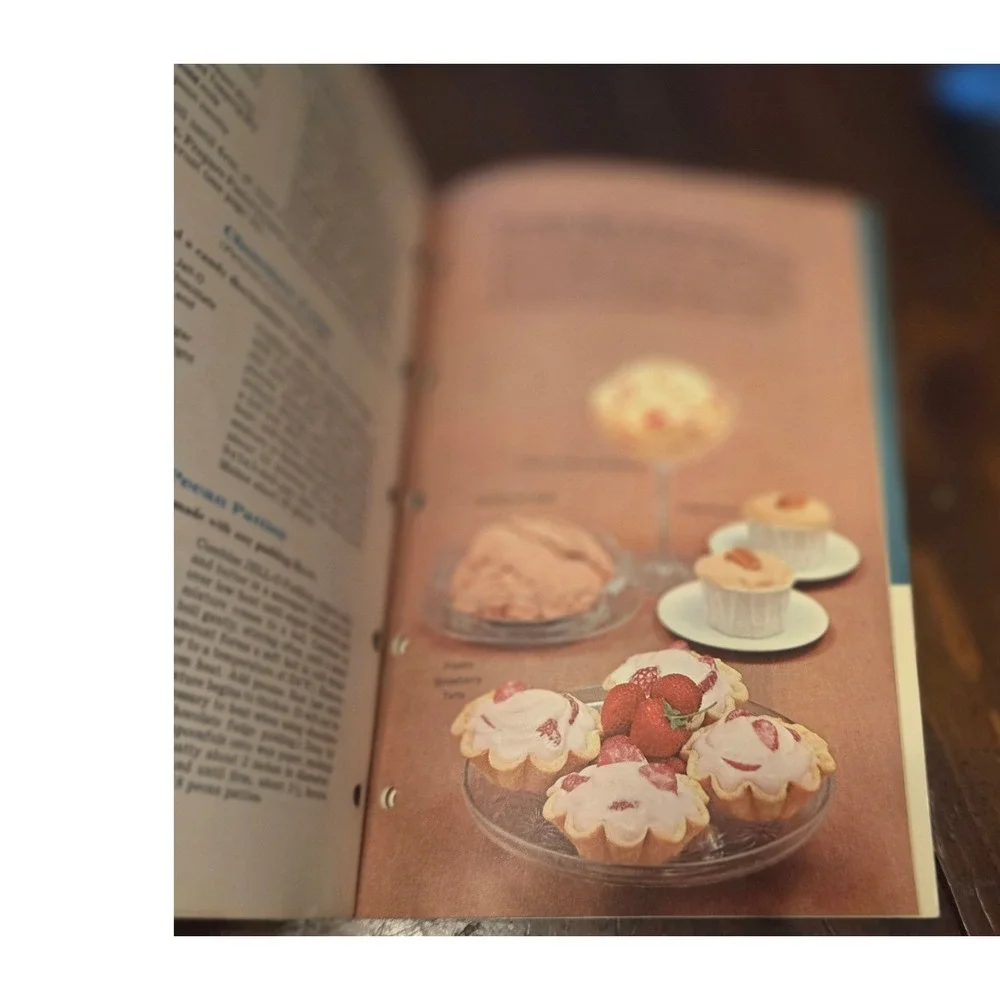 Jell-O Vintage Recipe Booklet Lot Joys of Jell-O 1970 Retro Kitchen Decor Kitsch
